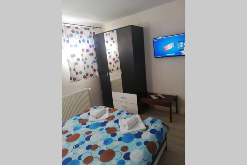 Large Vacation Apartment In 波亚纳布拉索夫 外观 照片